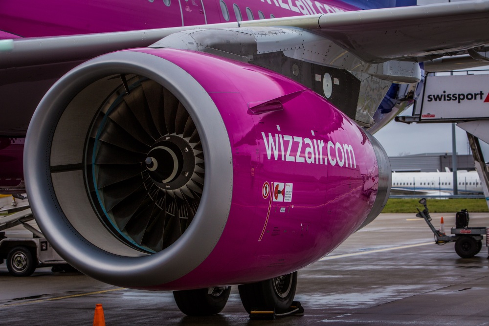 Wizzair-A321-official-FA_20151124_0418