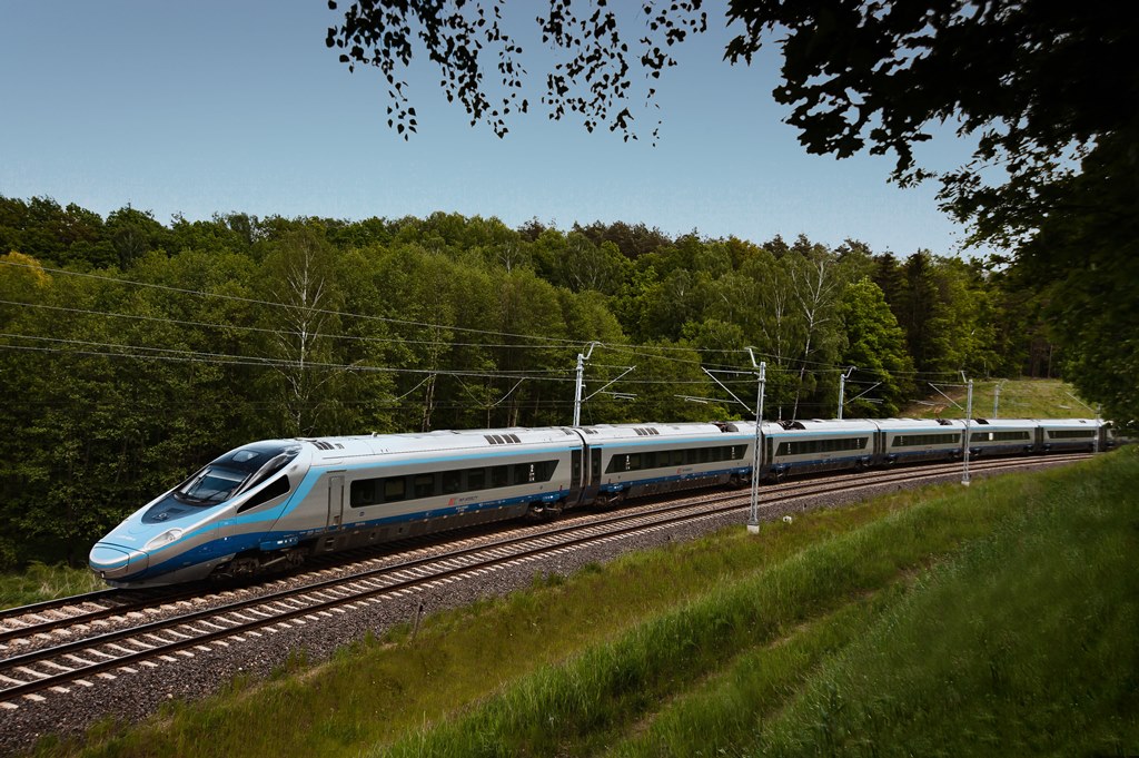 Nowe trasy i nowy cennik w PKP Intercity, czyli podróż Pendolino nawet za 15 PLN