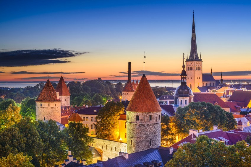 Tallinn z Polski do 55% taniej (nocna promocja)