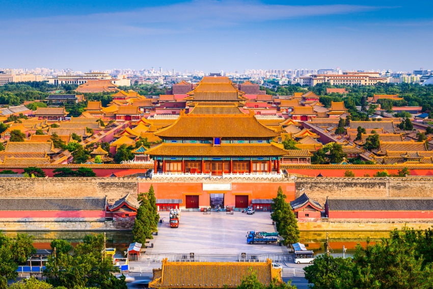 Pekin Chiny miasto zakazane Beijing, China city skyline at the Forbidden City.