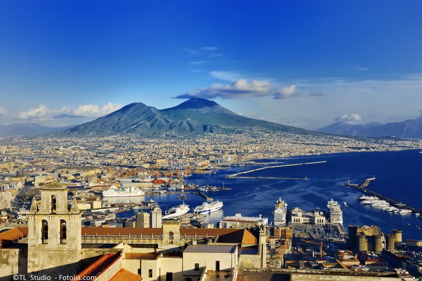 Neapol Włochy Wlochy Naples and Vesuvius panoramic view, Napoli, Italy
