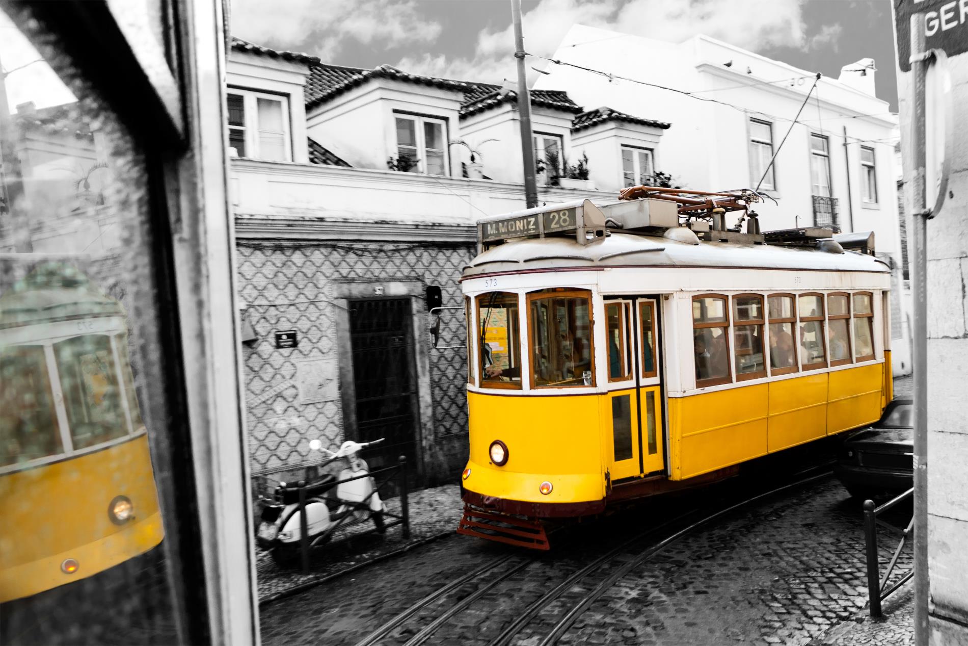Piękna Lizbona. Zbiór przykładowych lotów w wielu terminach