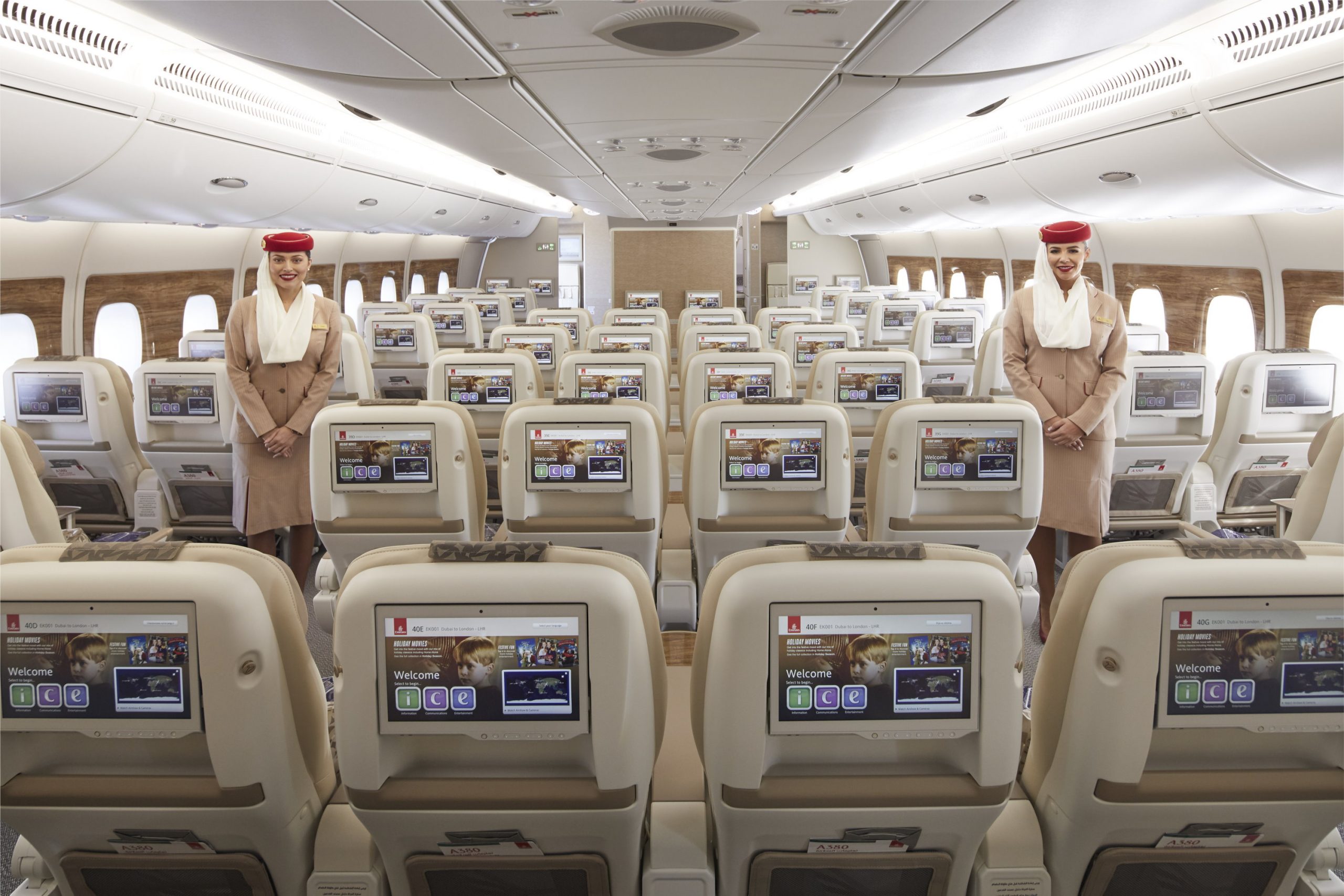 Linie Emirates ogłaszają program modernizacji 105-ciu samolotów