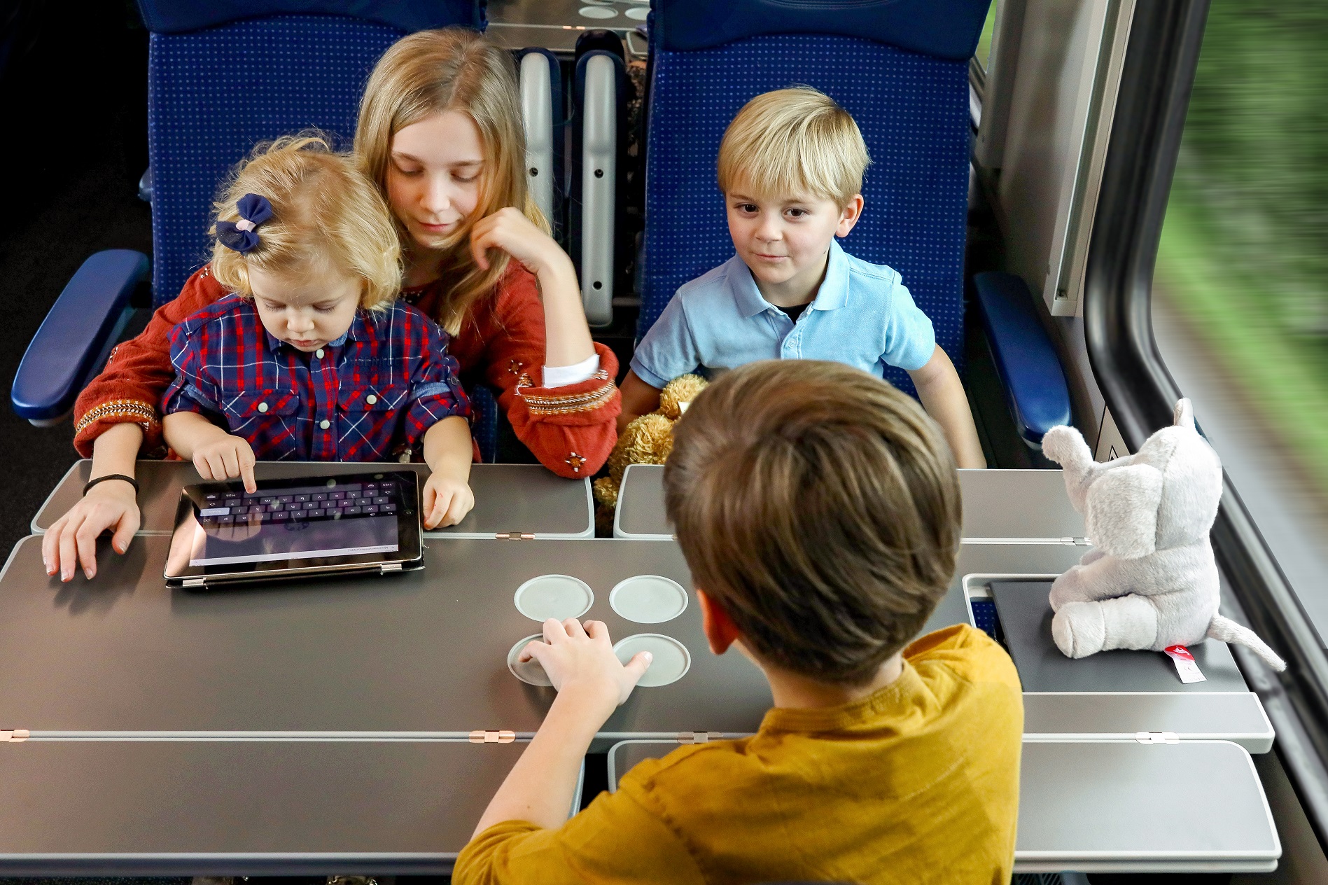 Rodzinny pociąg do wakacyjnych podróży – informacje od PKP Intercity