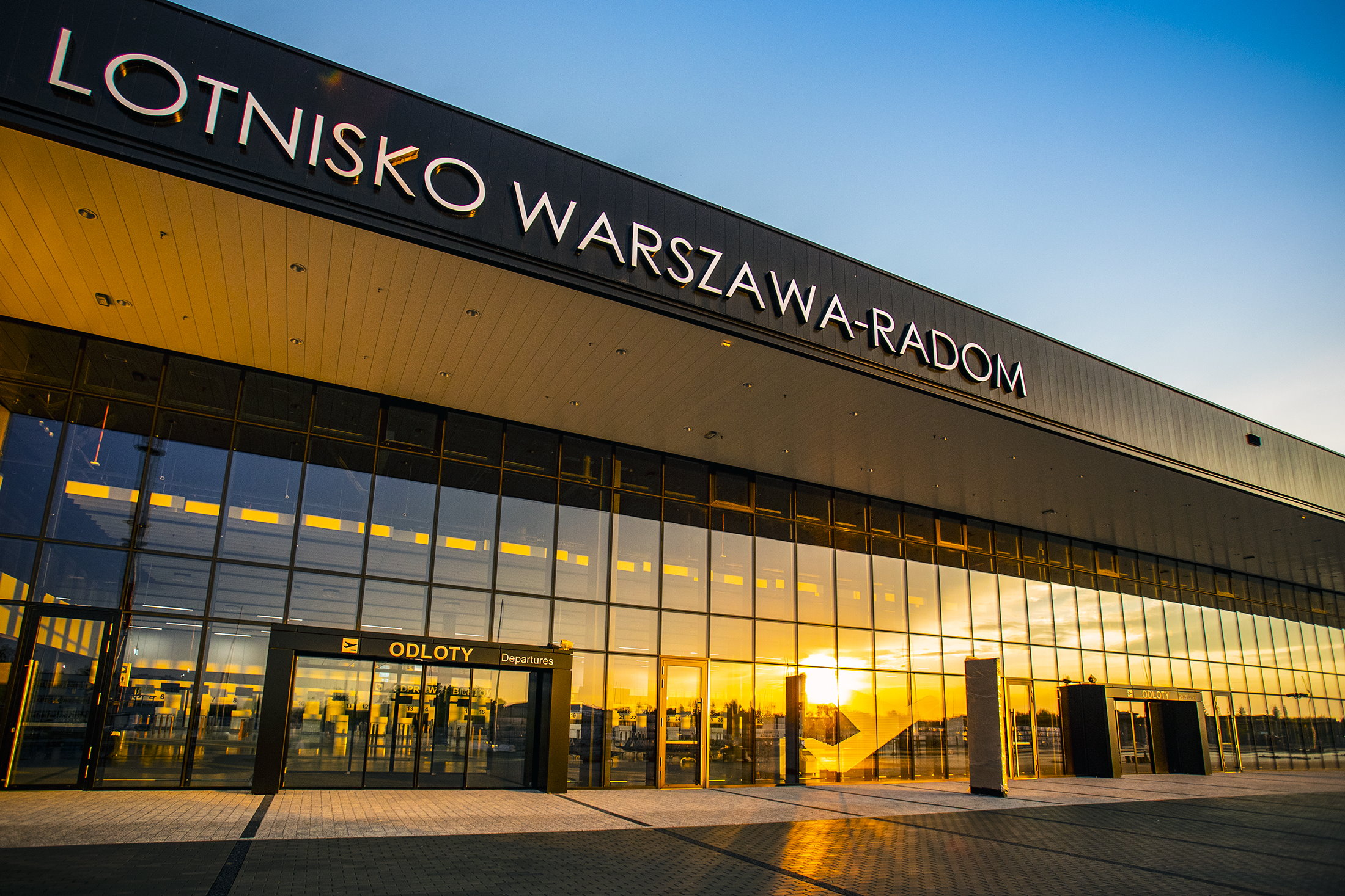 Lotnisko Warszawa-Radom: 60 000 odprawionych pasażerów